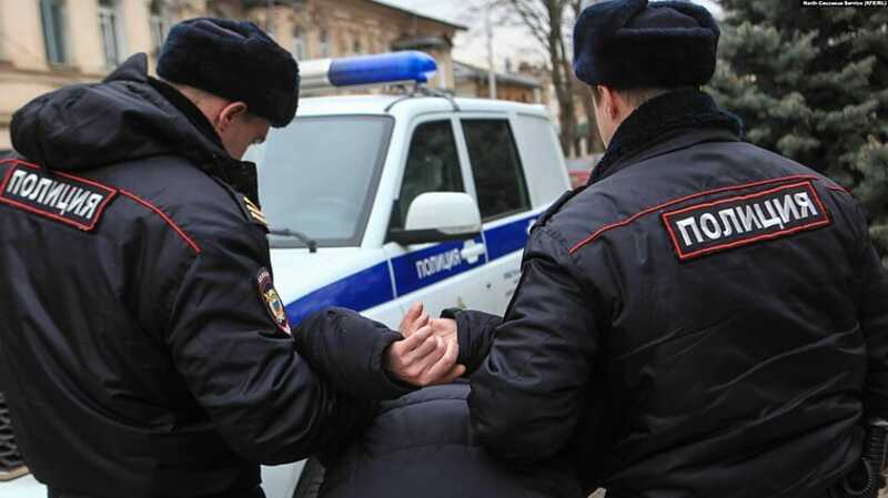 Во Владимирской области экс-полицейский получил 8 лет за поддельные документы и наркотики