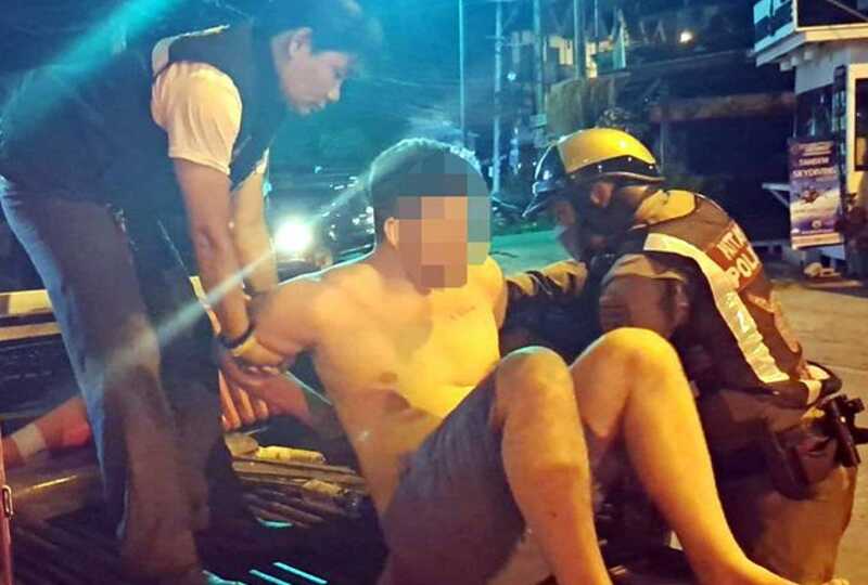 Голый мужчина устроил дебош в храме в Севастополе и попал на видео