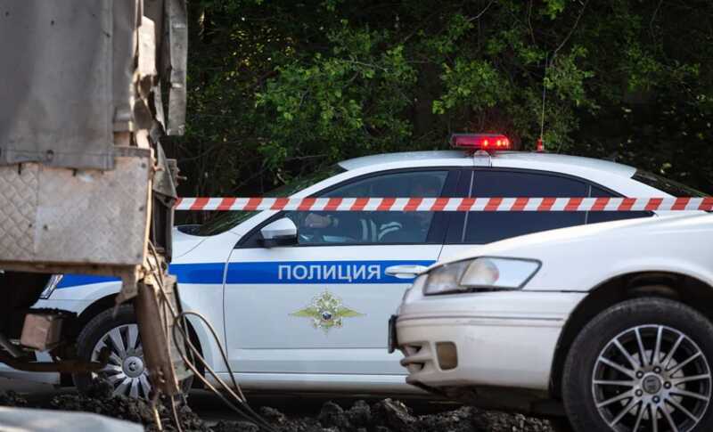 Неизвестные обстреляли юношу у подъезда в Челябинске