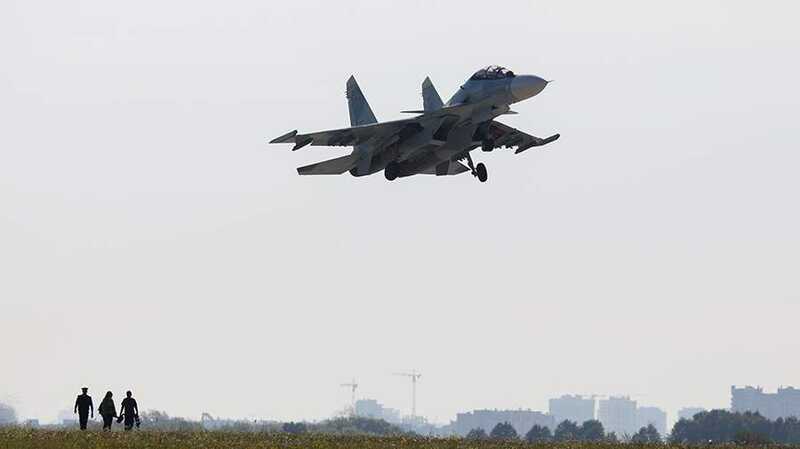 В сети опубликовали момент крушения Су-30 в Калининградской области