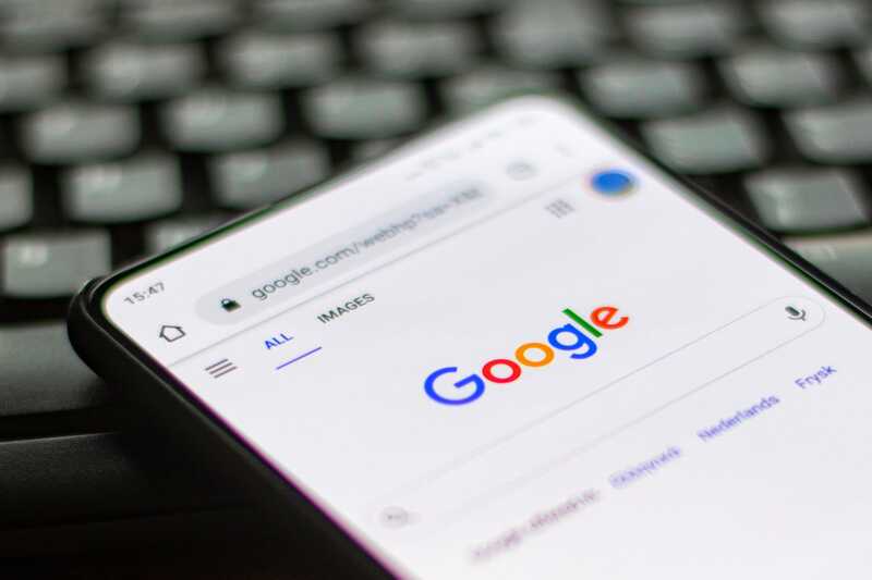        Google  