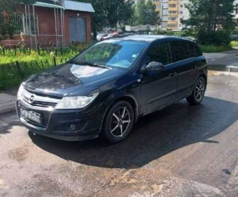 В Тюменской области девушка приехала сдавать на права за рулём машины