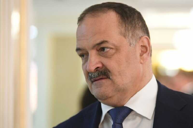 Глава Дагестана поручил провести подомовой обход после взрыва на АЗС в Махачкале