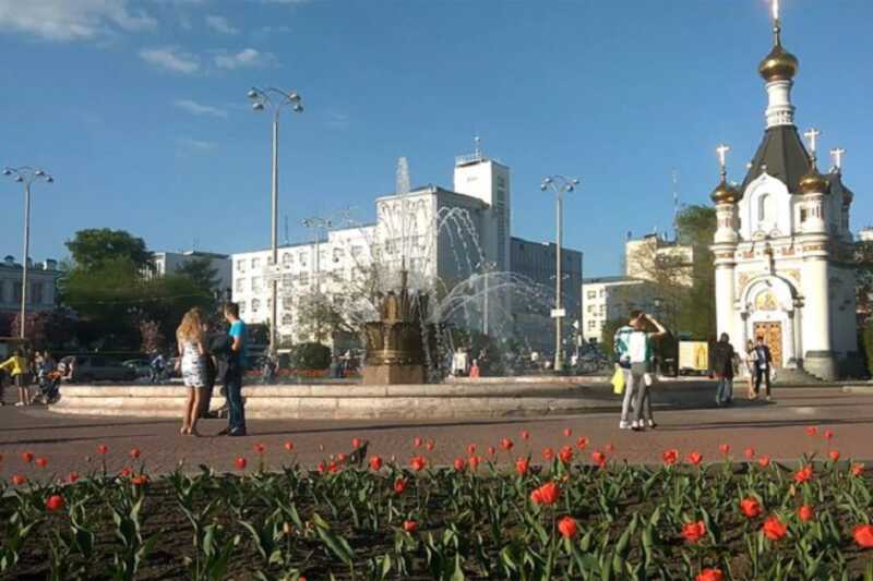 Мужчина утонул в фонтане в центре российского города-миллионника