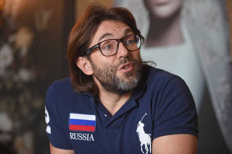 "Будто грязный": заросший Малахов превратился в деда