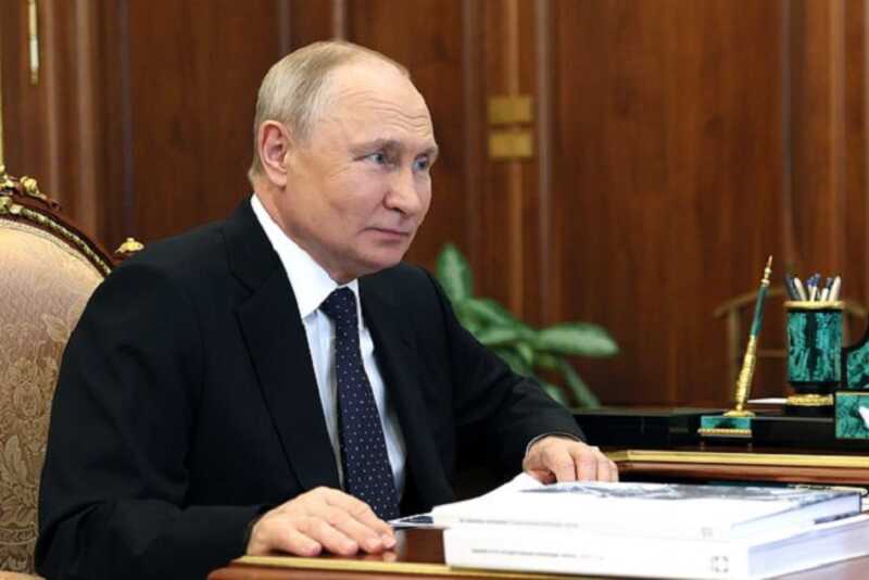 Путин заявил о сплотившем российский народ буддизме