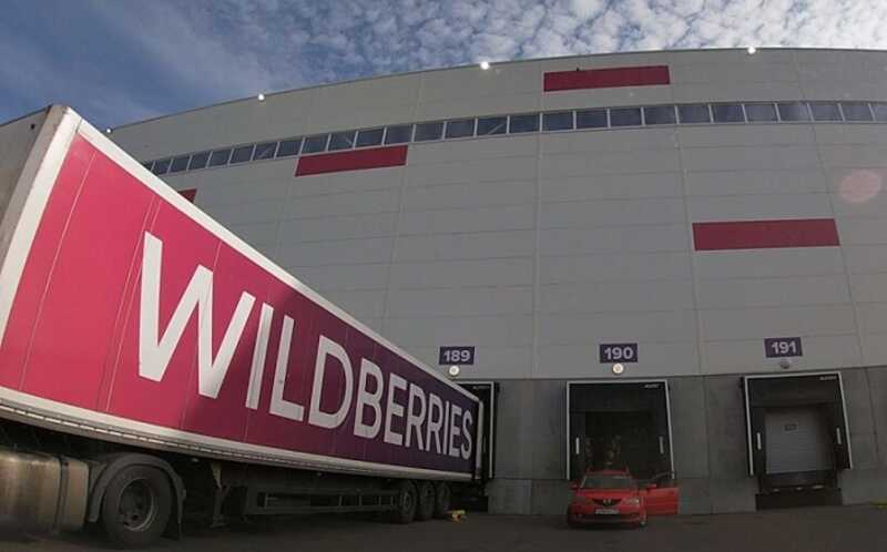 Над зоной отгрузки 4-го блока склада Wildberries рухнул потолок