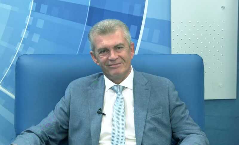 Вице-губернатору Питера показали «желтую карточку»