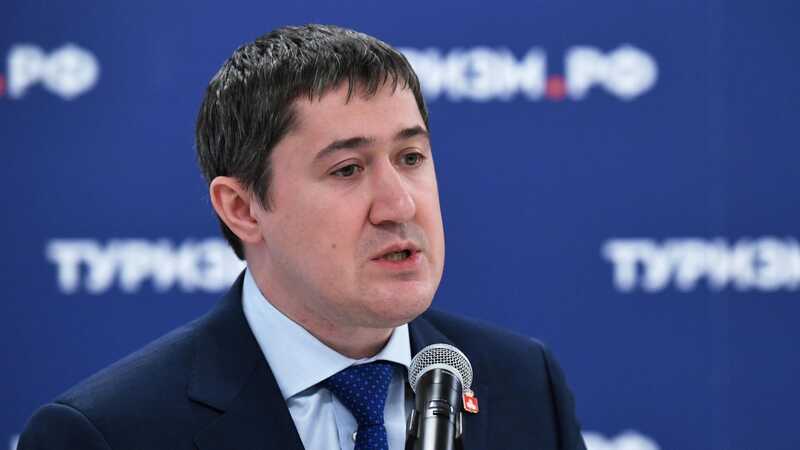 «Регулярно посещает пьянки с участием пермского губернатора»