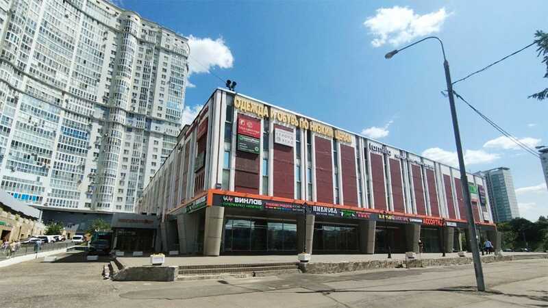 Микаил Шишханов уступает московскую «Премьеру»