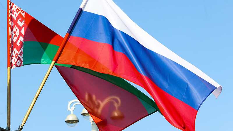 Российский инвестор выставил Лукашенко счет в долларах за евробонды