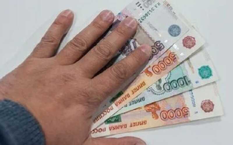 Уголовное дело возбудили против адвоката, давшего судье взятку