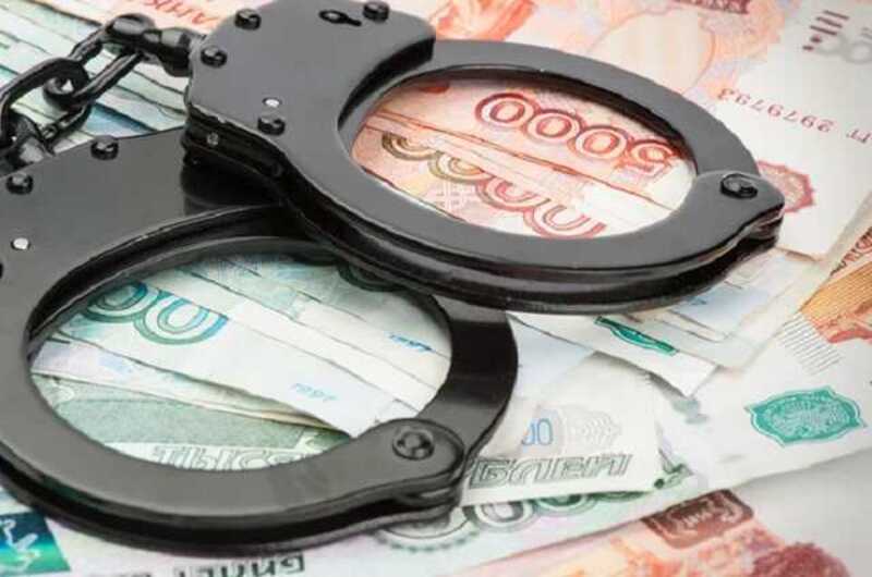 Сотрудника российской колонии заподозрили в коррупции