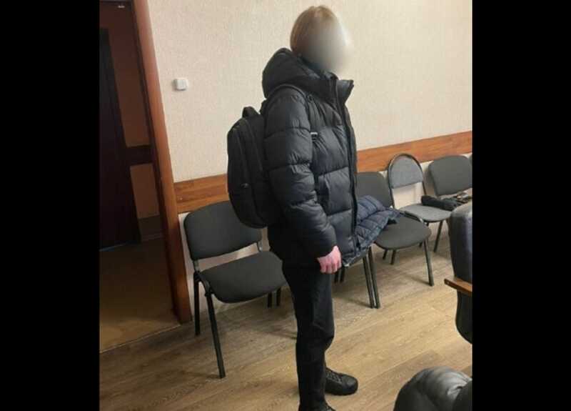 Российский школьник подрабатывал курьером у мошенников и попался