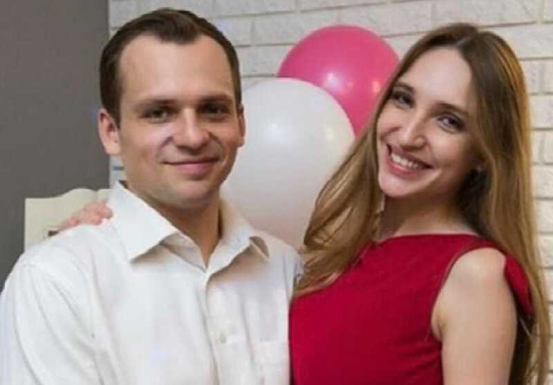 Жена актера Янина заявила в полицию на мошенников