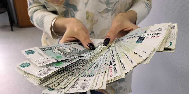 Девушка из Воронежа потеряла 300 тысяч при попытке забронировать номера в отеле