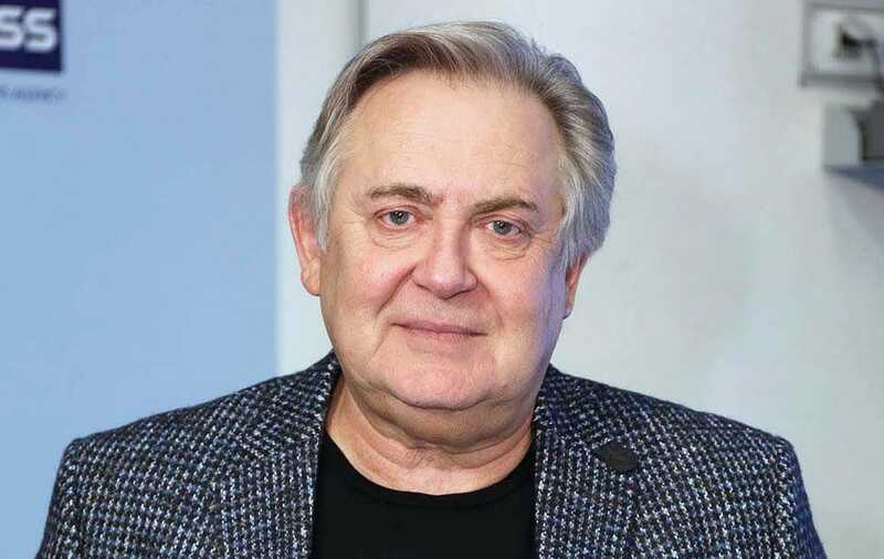 Актёр Юрий Стоянов попал в больницу с жалобами на головные боли