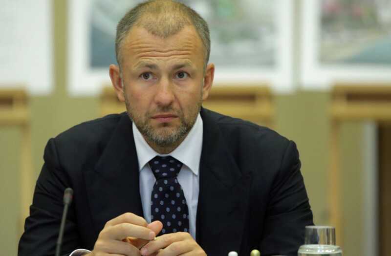 Бермудский многоугольник Мельниченко: что хочет доказать олигарх общественности