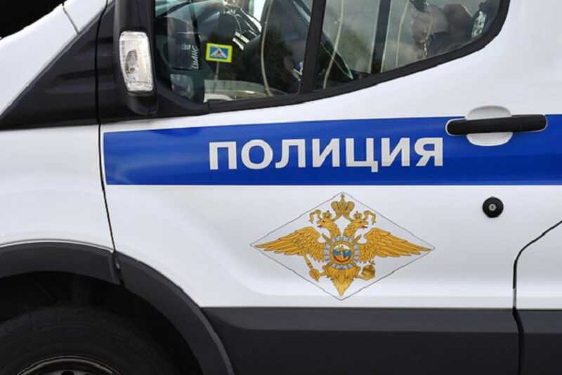 Российский наркодилер спустил агрессивную собаку на полицейских при задержании