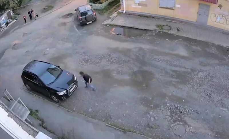 На Урале соседи самостоятельно задержали пьяную прохожую