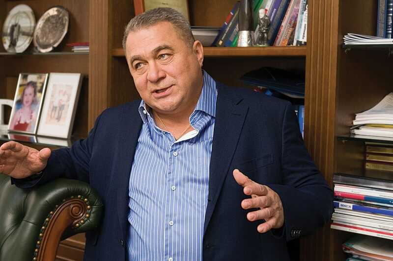 Глава Научно-исследовательского института вакцин и сывороток утерял 436 миллионов рублей