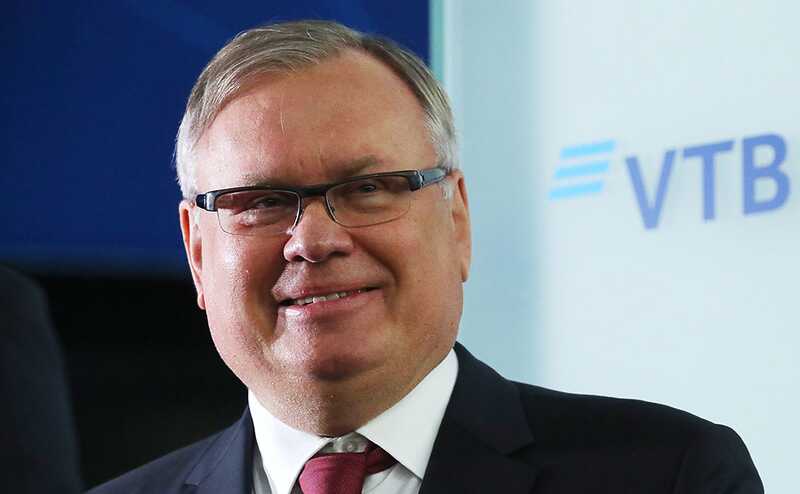 Глава ВТБ Костин предложил ввести лимит на вывод рублей из России