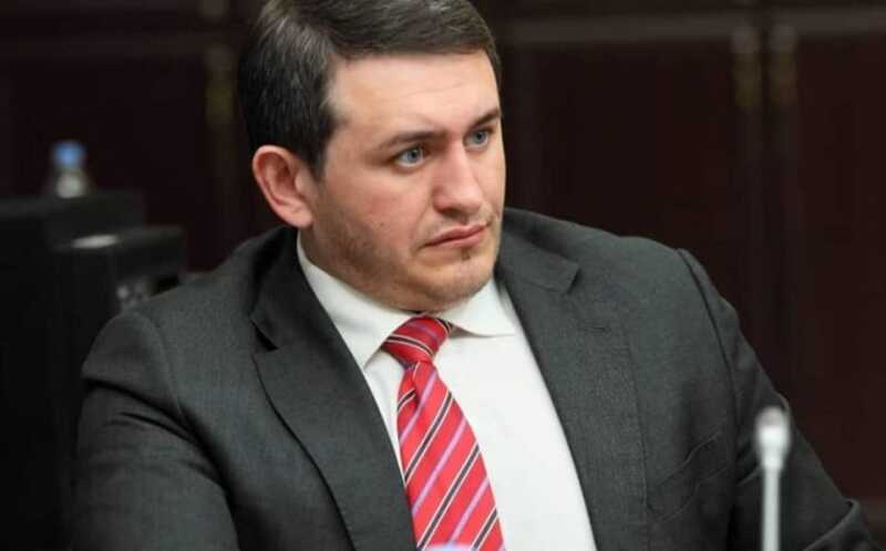 "Король доносов" Бородин вступился за Мизулину перед Госдумой