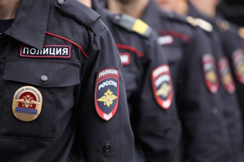 В Сеть попали кадры с места обысков у операционной кассы в Москве
