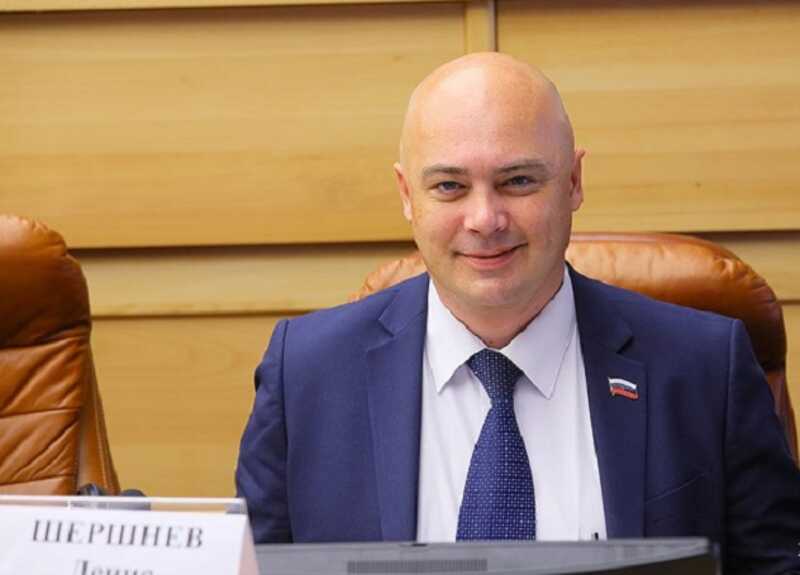 Дефицит внимания, или Очередная попытка экс-депутата Дениса Шершнёва напомнить о себе