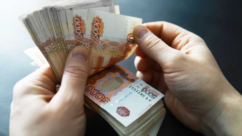 В Балтийске сын отдал другу сбережения матери после игры в «миллионера»