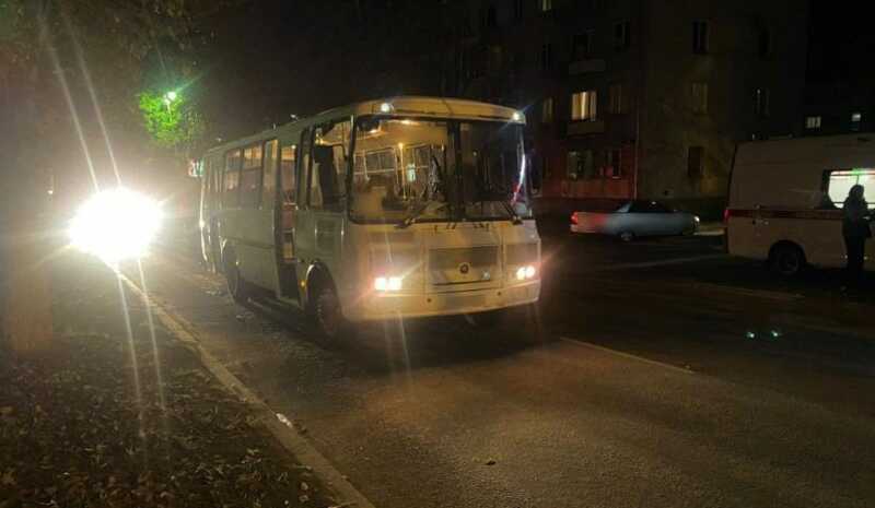 16-летняя девушка погибла под колёсами рейсового автобуса в Братске