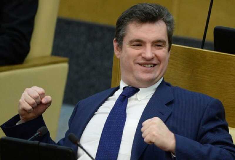Слуцкий спустился в метро на 5 минут