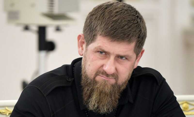 «Он шайтан и хочет спасти свою шкуру»: Рамзан Кадыров раскрыл подробности избиения поджигателя Корана своим сыном Адамом