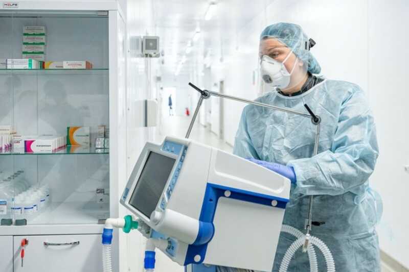 Главный ковидный госпиталь в Коммунарке готовится возобновить работу на случай новой эпидемии