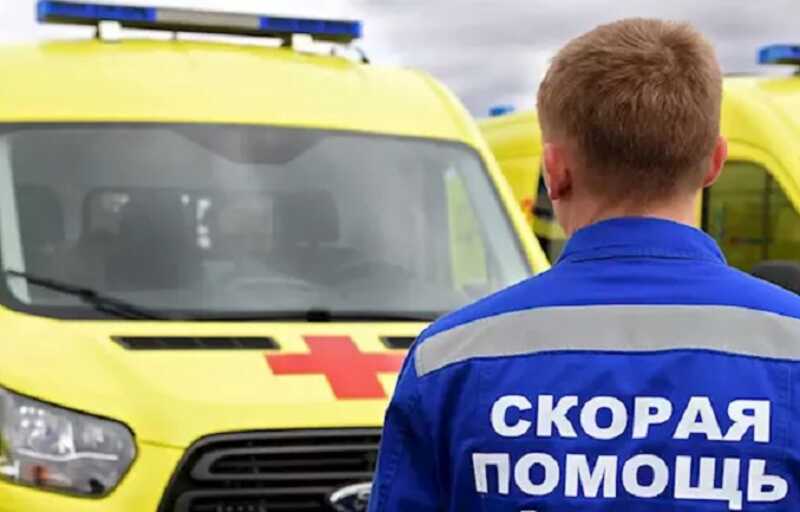 В Саратове женщина избила приехавшего по вызову медика скорой помощи
