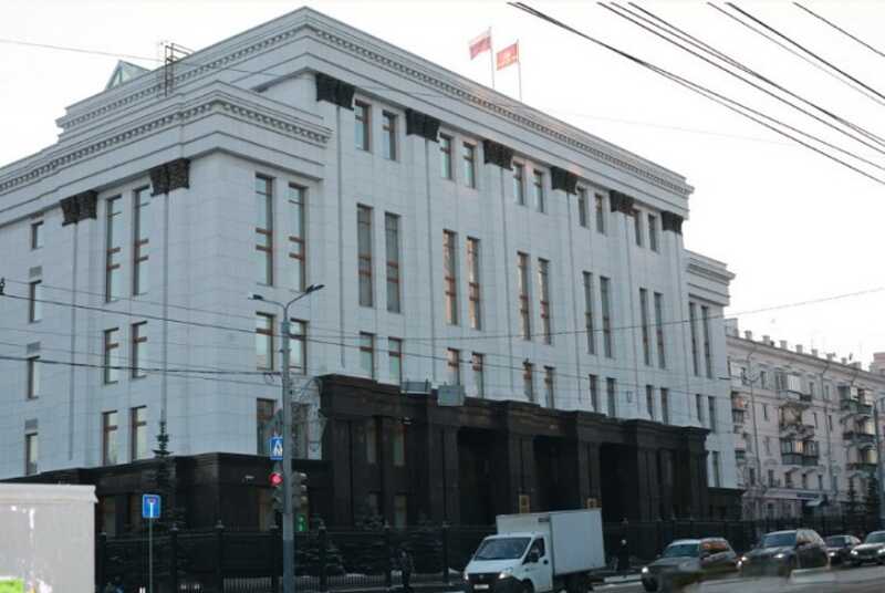 Апелляция отказалась забрать у челябинского правительства миллиард и 131 квартиру