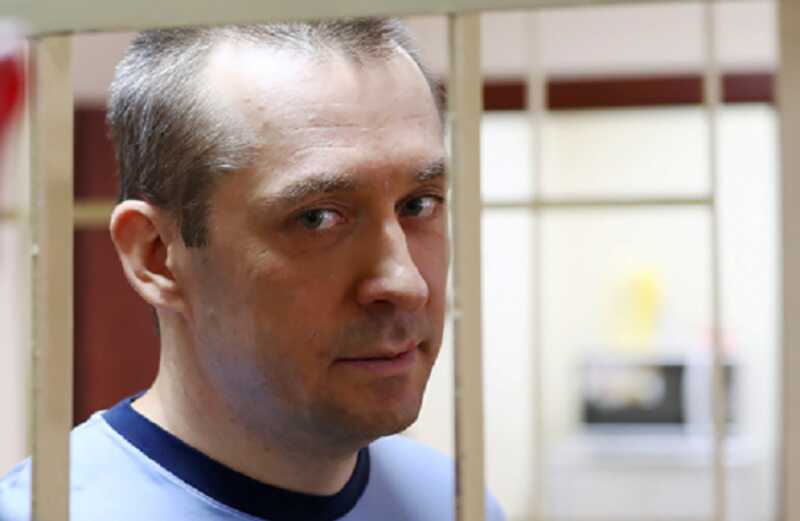 У Дмитрия Захарченко затикали часы