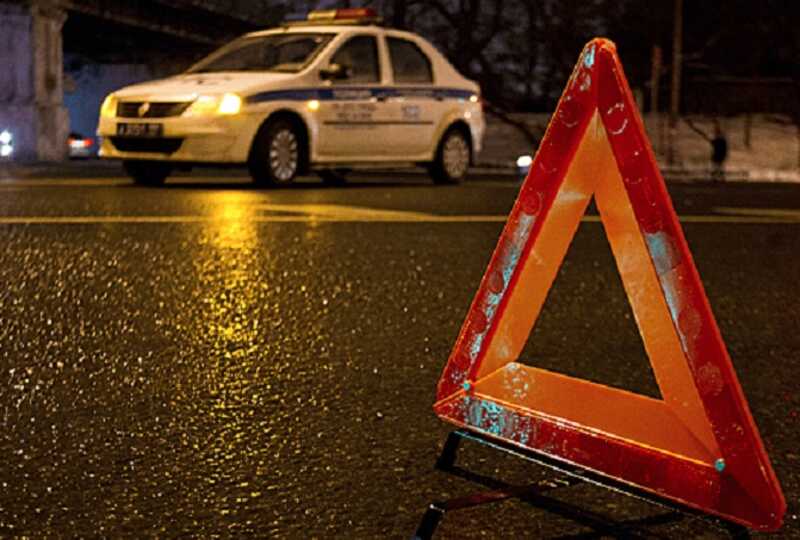 ДТП на МКАД: грузовик врезался в машину городской службы