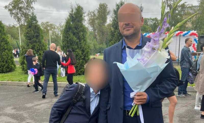 Отец убил восьмилетнего сына в квартире на юге Петербурга