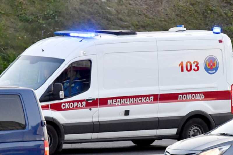 Россиянка попыталась догнать молодого человека и сломала ноги