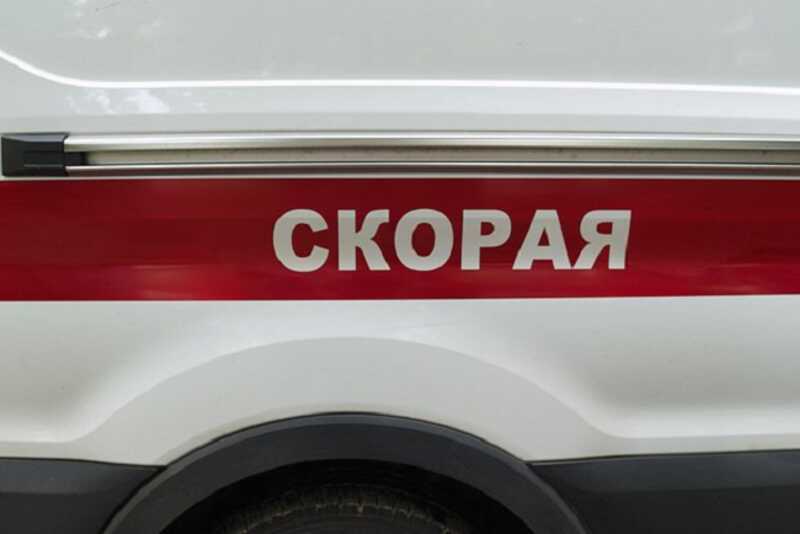 В Петербурге медики приехали по вызову и нашли мужчину с простреленной ногой