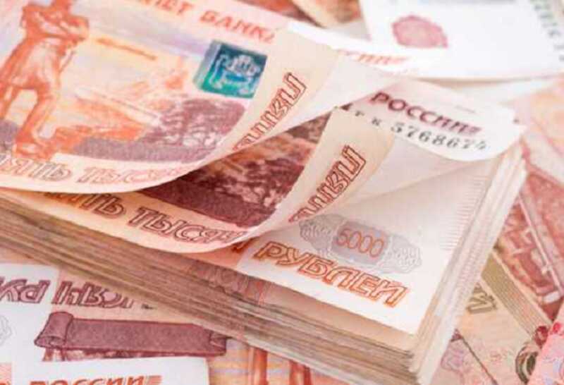 Бывшего топ-менеджера российской компании обокрали на 18 млн рублей