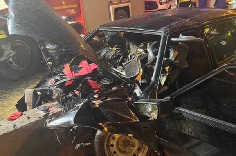 Четыре человека пострадали в ДТП на МКАД: авто врезалось в ограждения