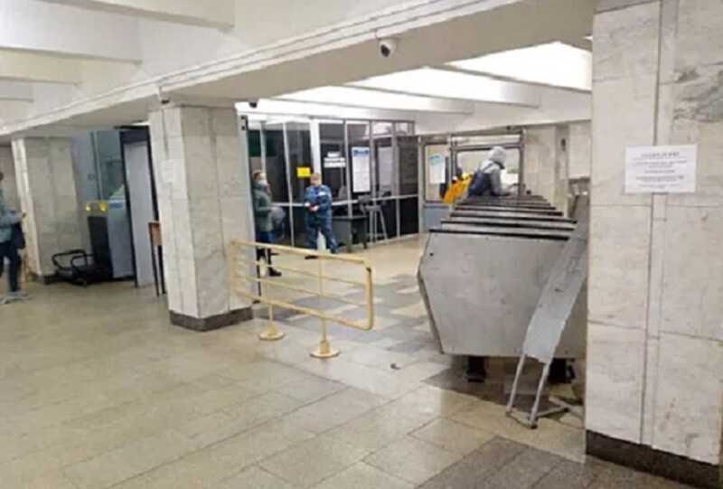 В самарском метро задержали мужчину, объявленного в федеральный розыск