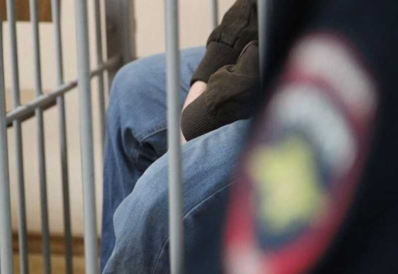 Двое пьяных мужчин до смерти избили металлической дубинкой знакомого в Иркутске