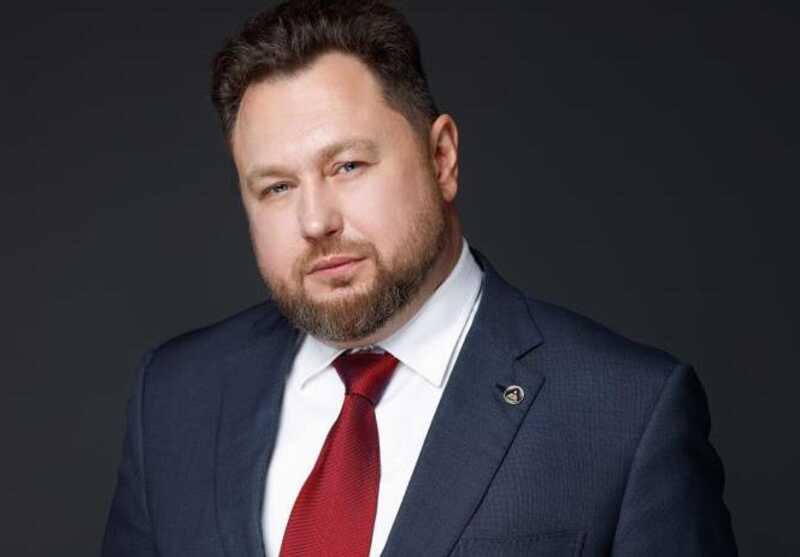 Климент, ты не прав: от Питерского до Тверской с карманом, набитым криптой