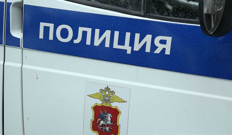 Жители Щёлкова устроили народный сход у здания УК "Паритет"