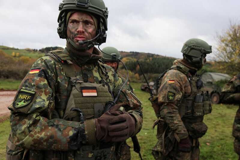 Германия стягивает на Кипр войска для возможной операции в Газе или Ливане