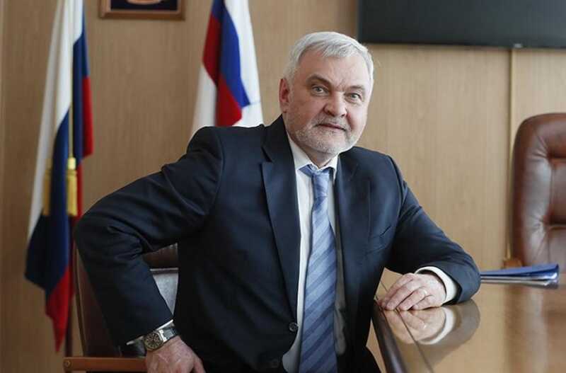 Шаронов "переехал" Уйбу: какие "таланты" скрывает команда губернатора