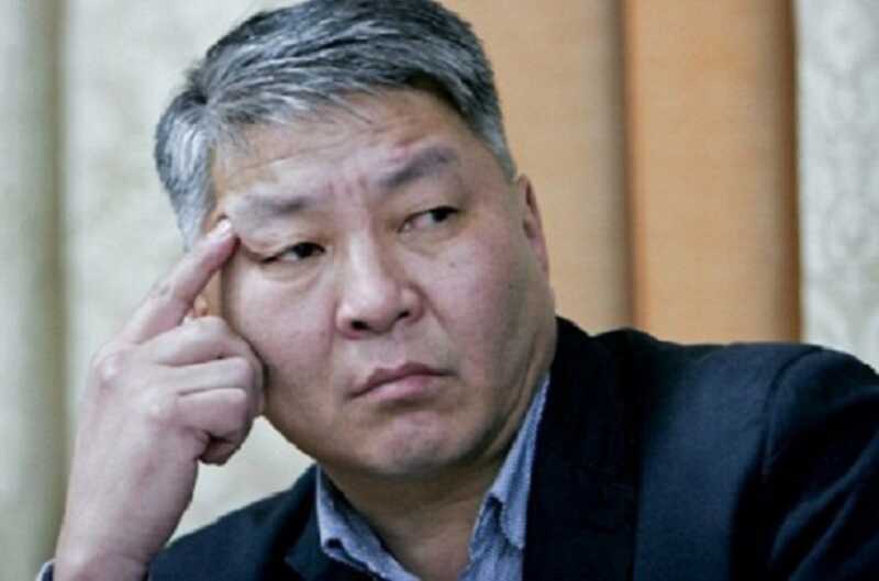 ФСБ нагрянула к экс-спикеру Народного Хурала Бурятии Цырену Доржиеву